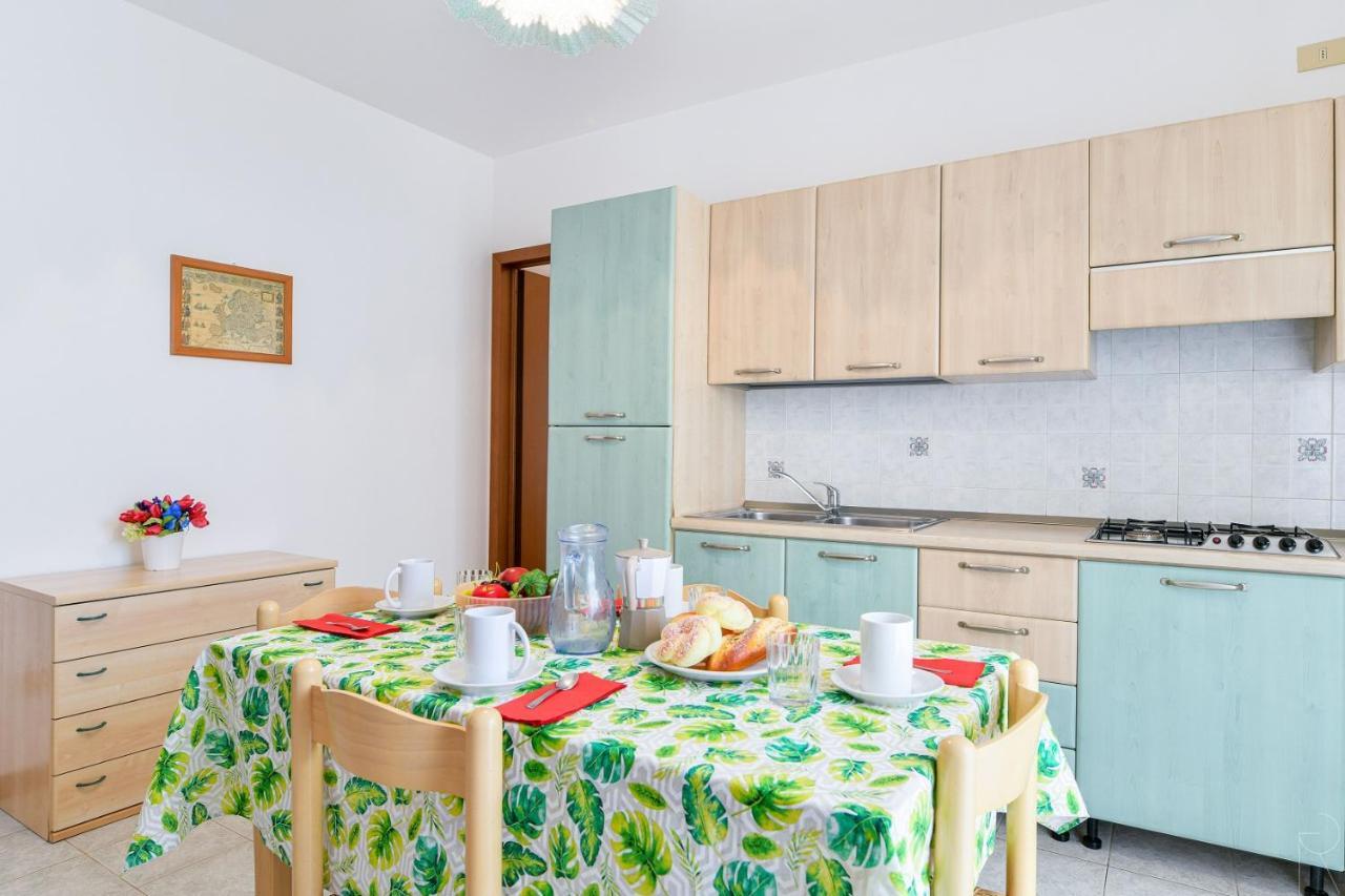 Albatros Apartment Caorle Exterior foto