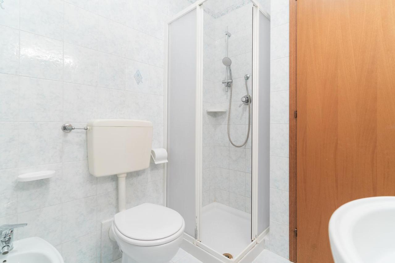 Albatros Apartment Caorle Exterior foto
