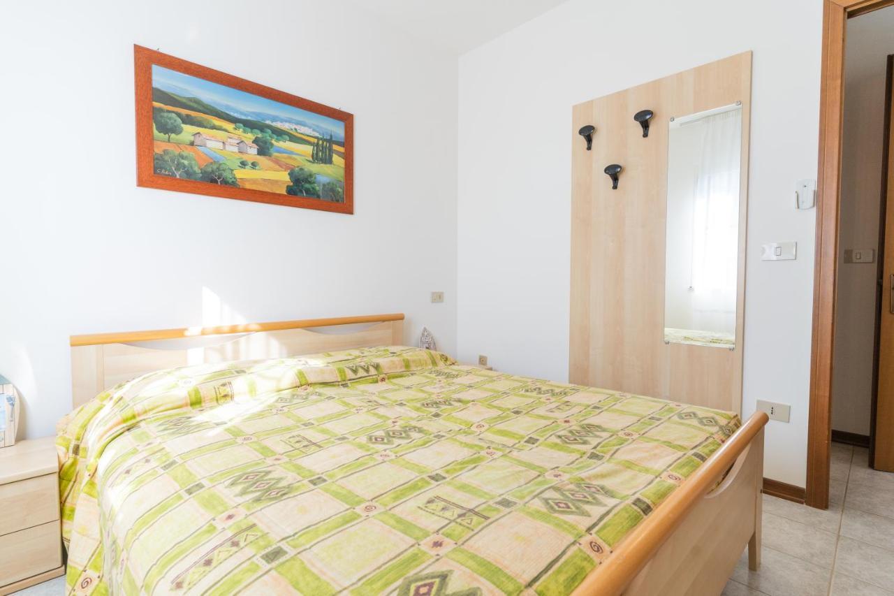 Albatros Apartment Caorle Exterior foto
